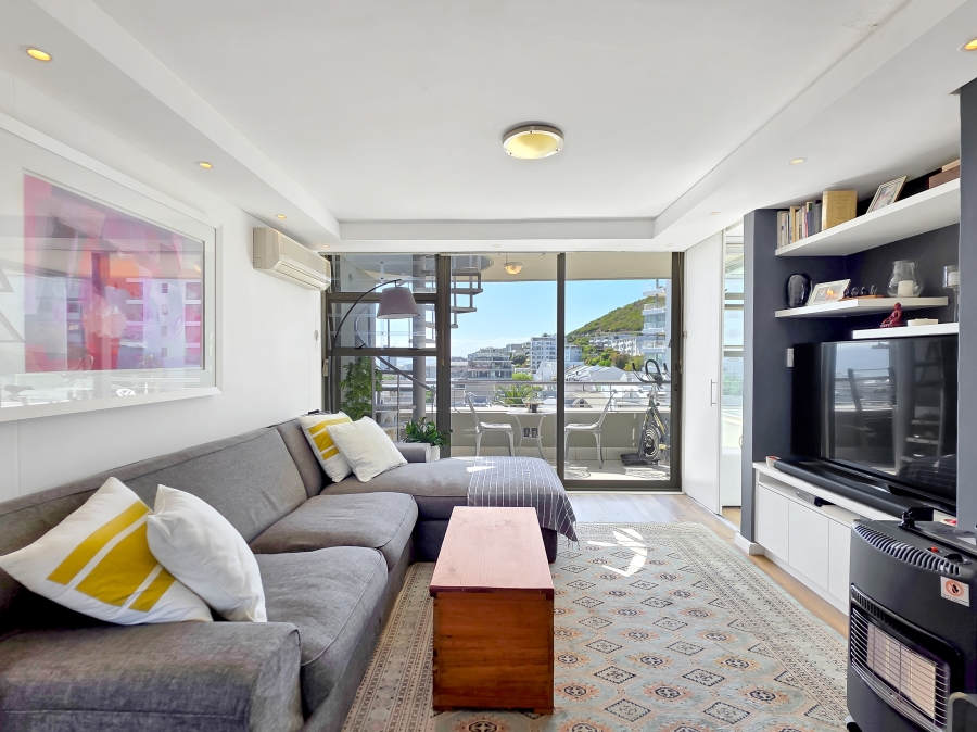 2 Bedroom Property for Sale in Sea Point Western Cape